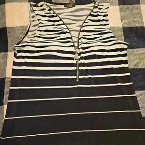 Alfani Womens Black And White Striped Zippered Sleeveless Top Size Medium